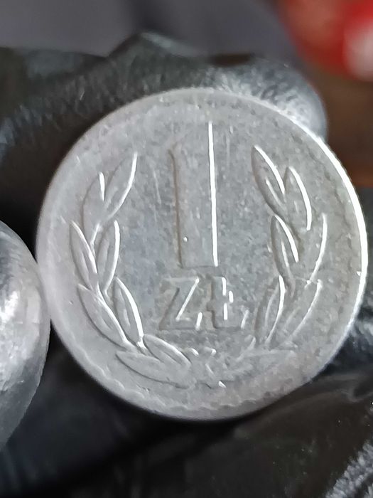 Sprzedam monete 1 zl 1949 rok lekka skretka