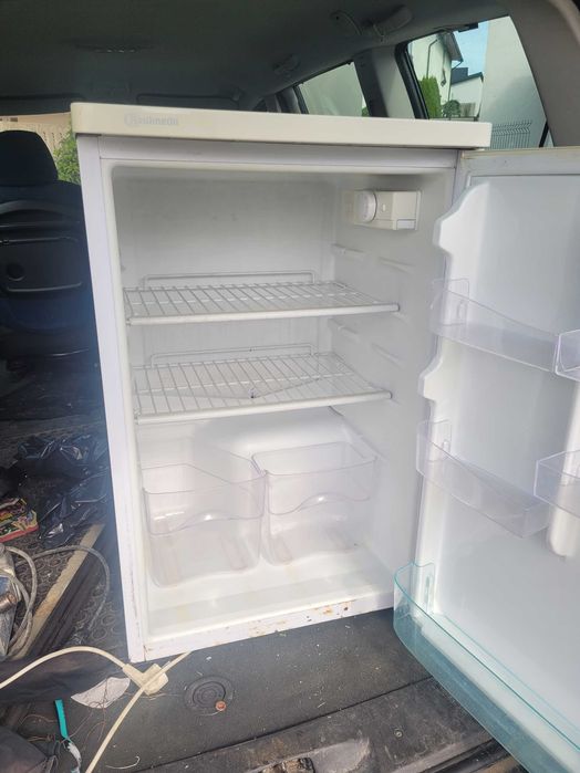 Lodówka Bauknecht mała