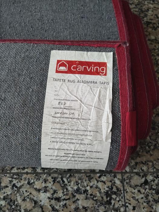 Tapete Carving vermelho