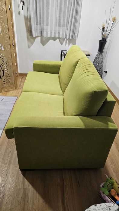 Sofá semi novo 3 lugares