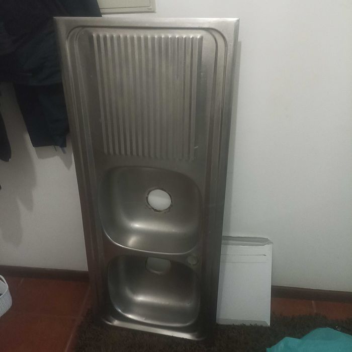 Tampo de cozinha em Mármore mais pia cozinha