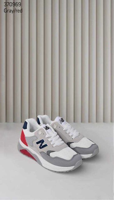 ОПТ Жіночі черевіки, лоуфери, кросівки ОПТ