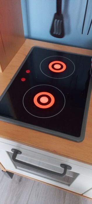 Drewniania kuchnia ikea