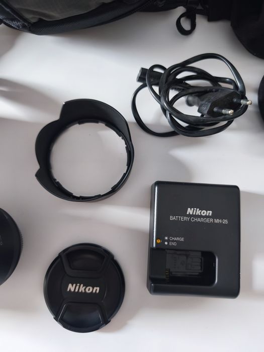 Nikon D7000  Como nova