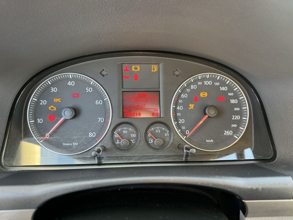 Volkswagen Touran 1.6