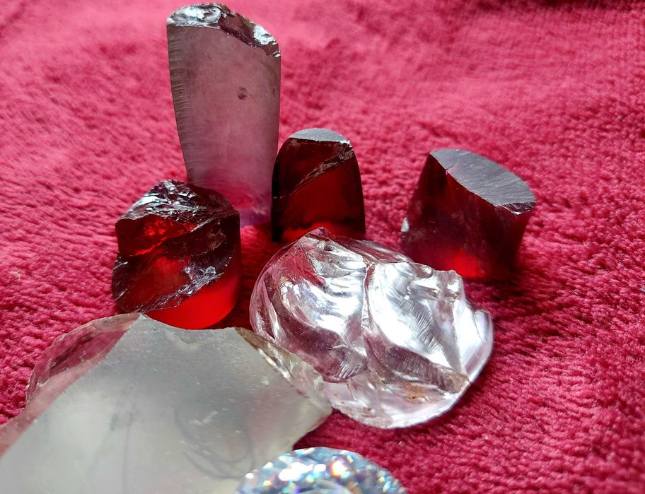 Синтетический корунд фианит крупный