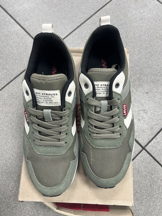 Levi's OATS REFRESH Dark Khaki  41 розмір