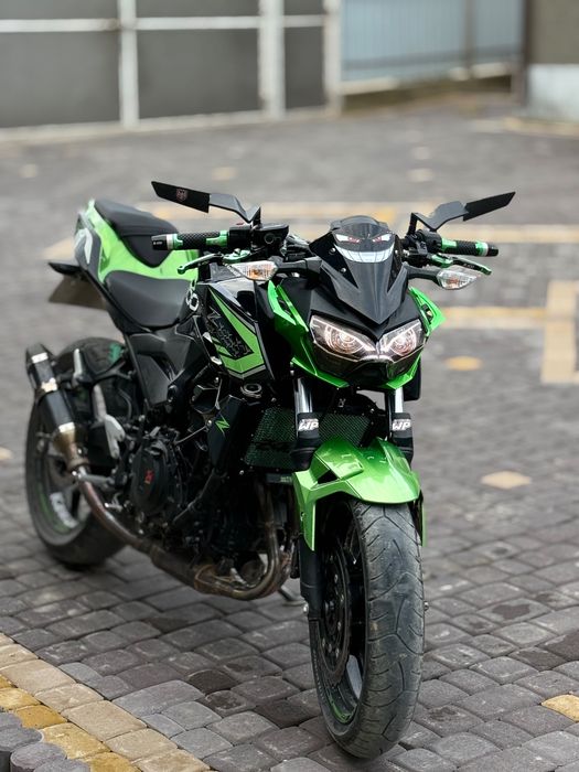 Мотоцикл Kawasaki z400