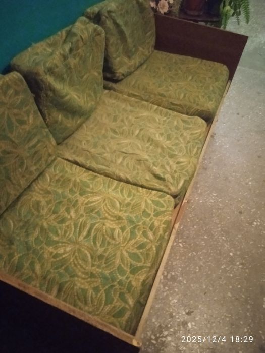 Продам диван б/у