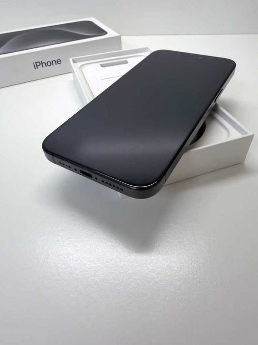 Apple iPhone 15 Pro Max・256GB・Titânio preto (Fatura e Garantia)