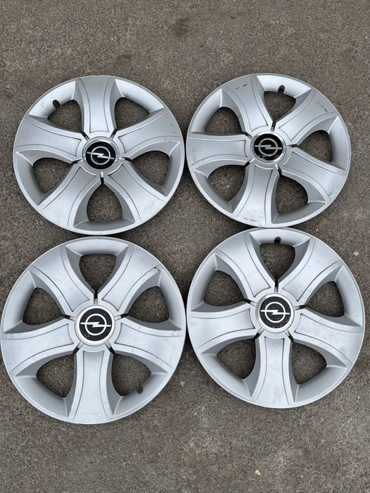 Ковпаки на диски для Opel, R16