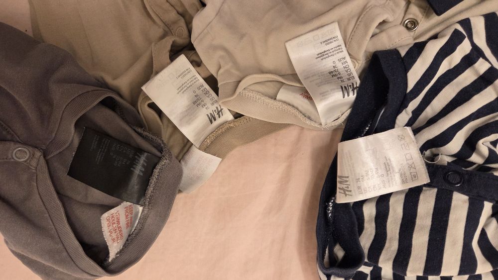 Piżamki jednoczęściowe hm 74 4szt plus 3 szt. Razem 7szt piżamy