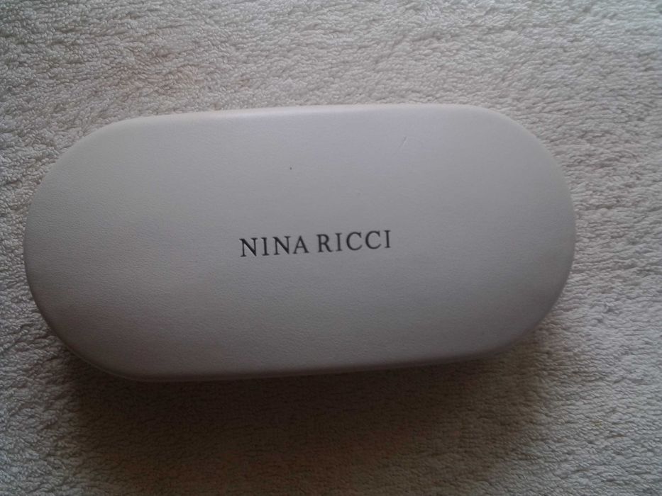Nina Ricci etui do okularów