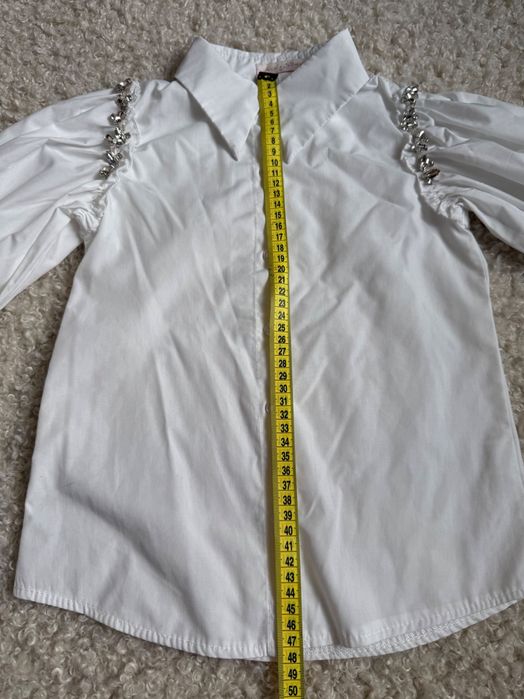 Блуза біла з камінцями на дівчинку