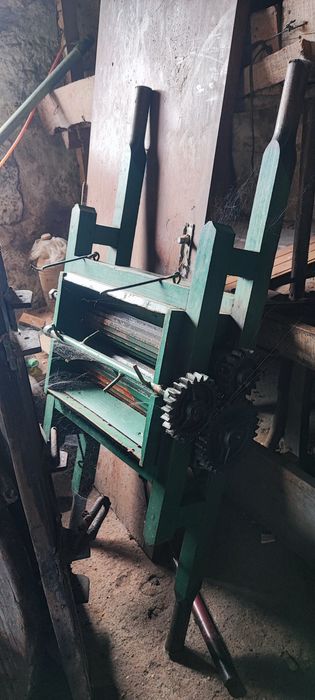 Relador de uvas eletrico