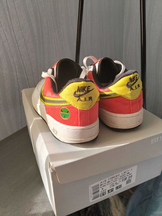 Кросівки білі Nike