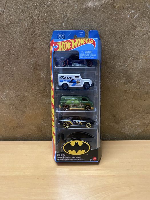Hotwheels pack 5 batman