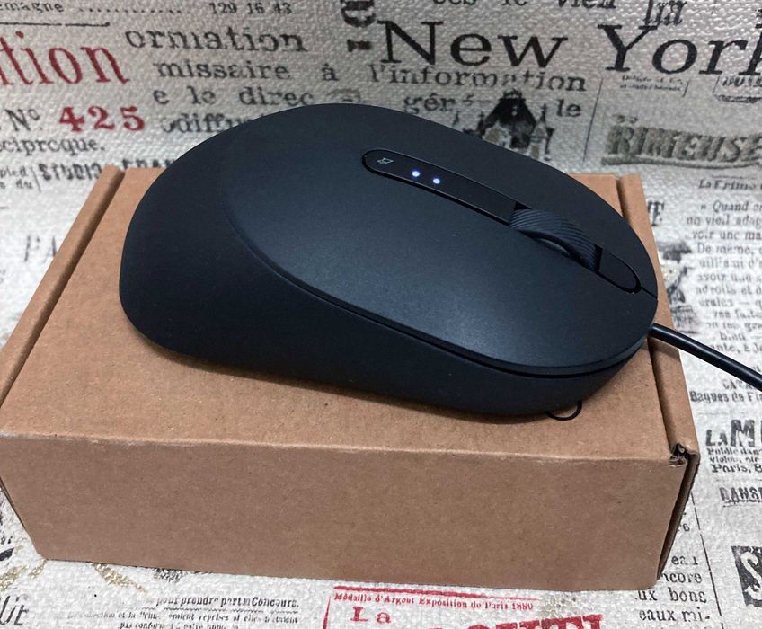 Надежная удобная оригинальная мышь Dell. Гарантия от магазина.