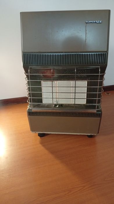 Aquecedor a gás com cerâmicas impecáveis