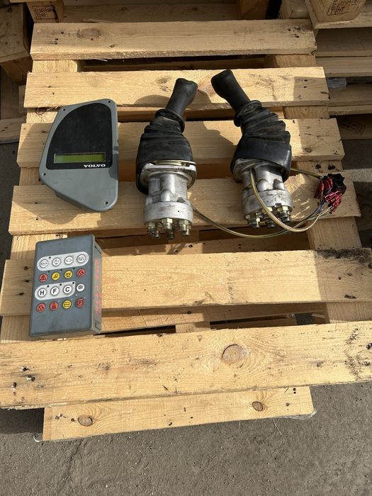 Joystick, panel sterowania, wyświetlacz części do koparki volvo EW140