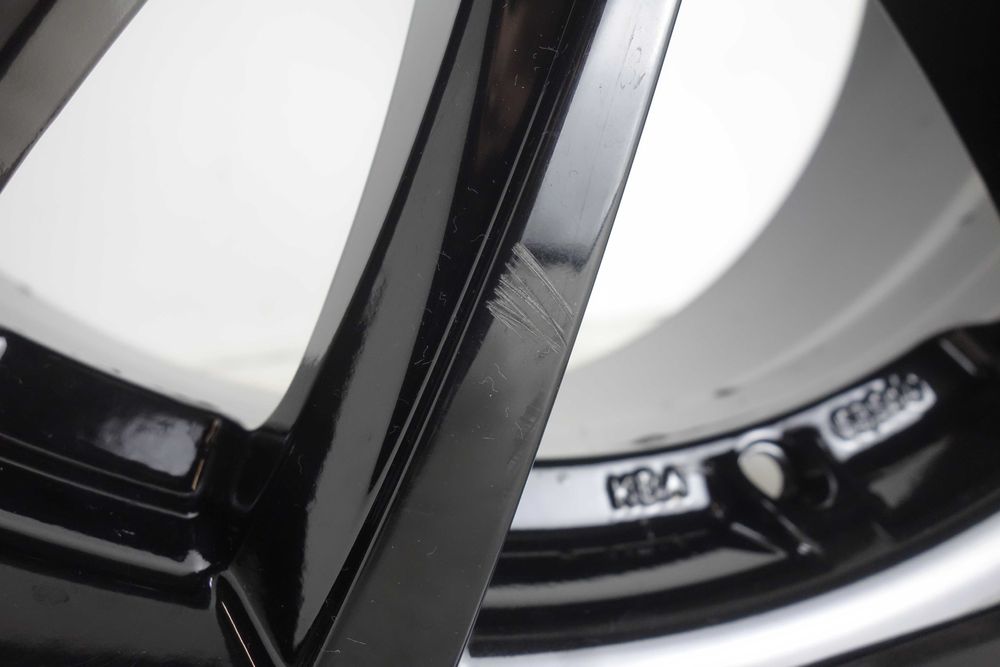 Alufelgi 18" 5x114,3 Kia XCeed K5 K7 Mazda Maserati Mazda Czarne 1066