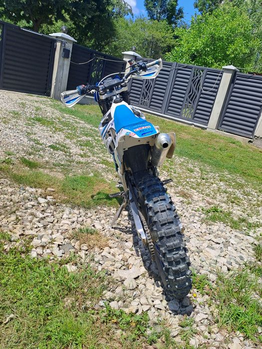 Оригінальний мотоцикл tm racing 125 кубів в ідеальному стані.
