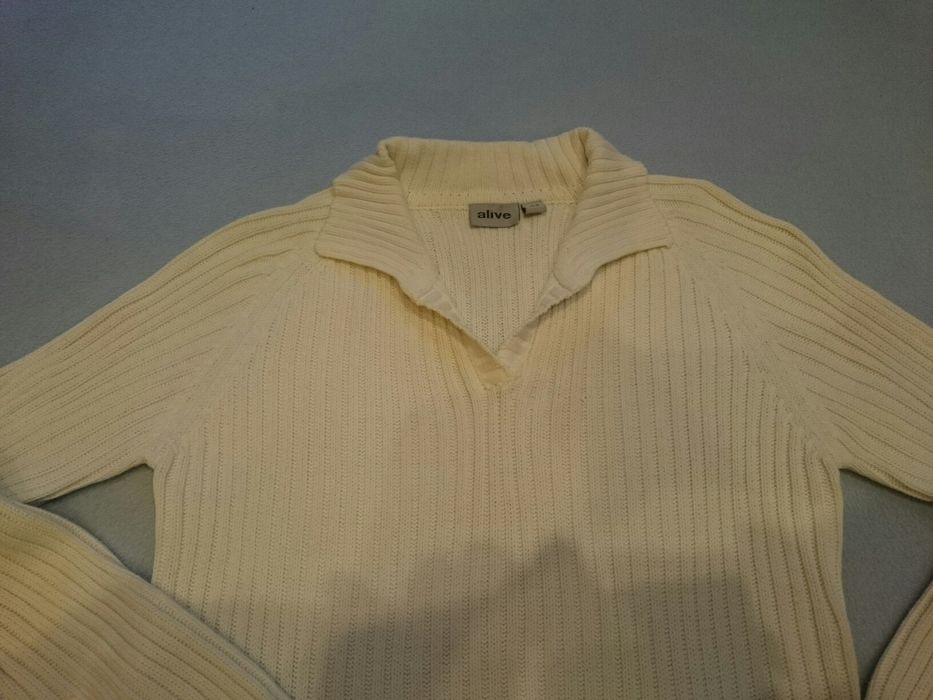 Gruby sweter z kieszeniami 152