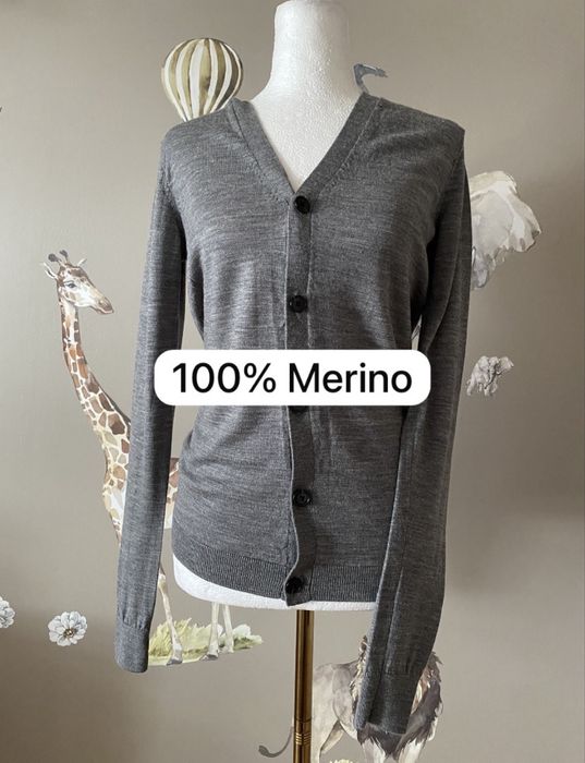Sweter na guziki wełniany z merino kardigan lekki elegancki