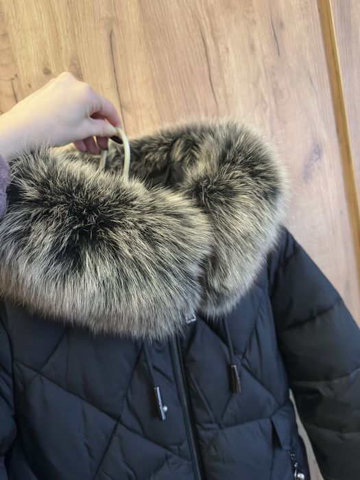 Пуховик новый с натуральным мехом
