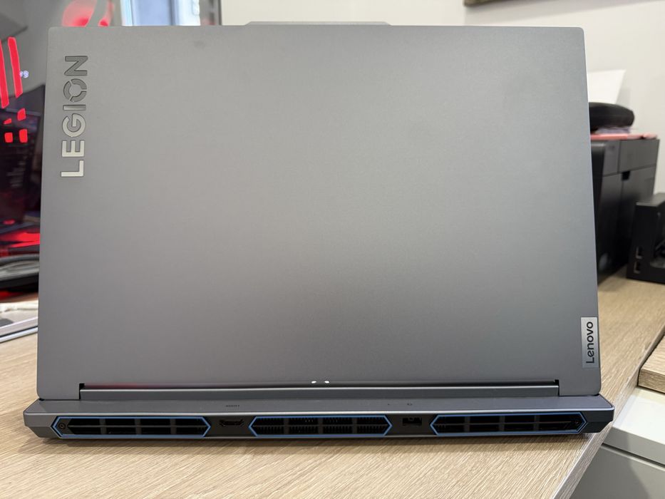 Lenovo Legion 5i 16IRX9