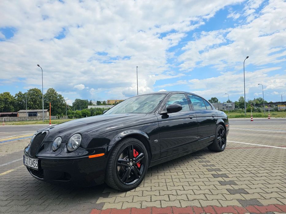 Jaguar S-Type R supercharged lift