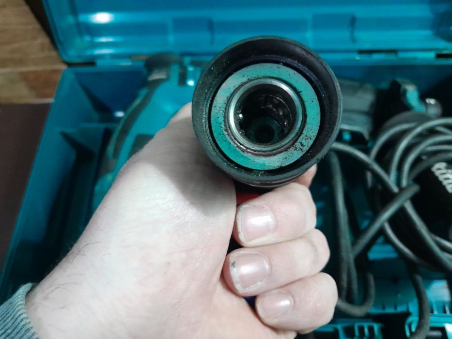 Перфоратор Makita HR 2610T