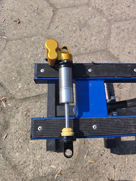 Öhlins ttx22m 250x70 75 damper