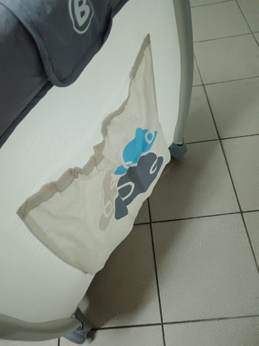 Cama de viagem babies r'us - 2 níveis