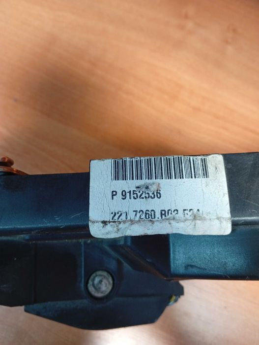 Zamek drzwi przednich prawych Volvo 850 Nr.B28