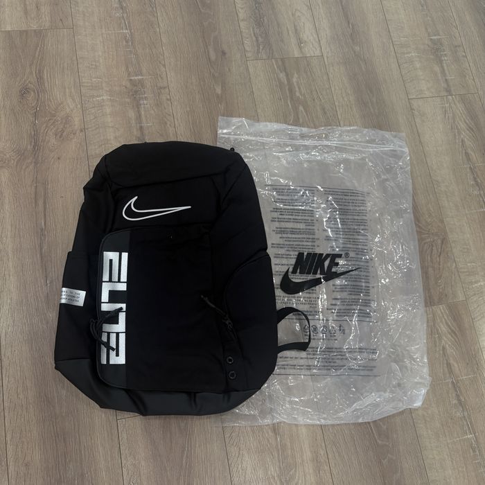 plecak czarno srebny nike elite