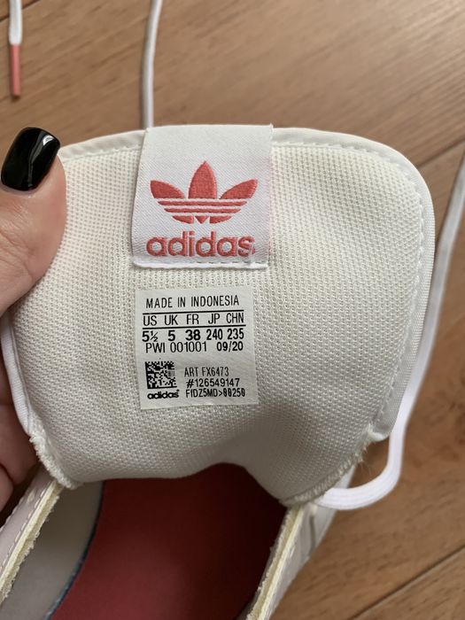кросівки adidas