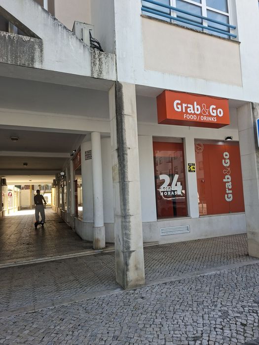 Espaço comercial para arrendar