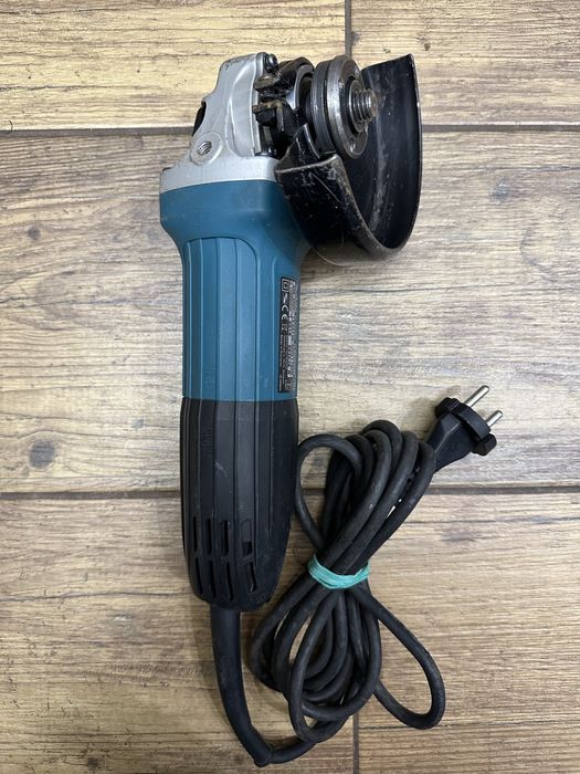 Szlifierka kątowa sieciowa GA5030R (125mm 720W) Makita