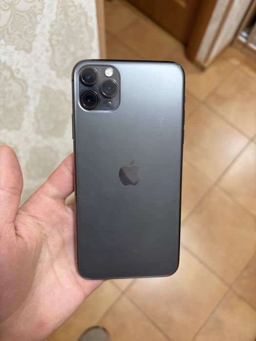 iPhone 11 Pro Max 256ГБ сірий, акумулятор 77%, без дефектів