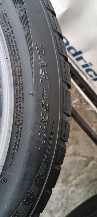 Зимові шини 245/45 R17 Nexen winguard sport