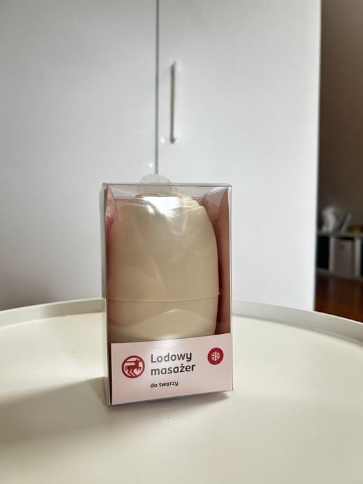 Nowy lodowy masażer do twarzy Rossmann