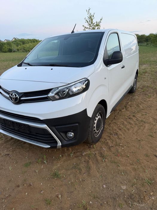 TOYOTA Proace  bus