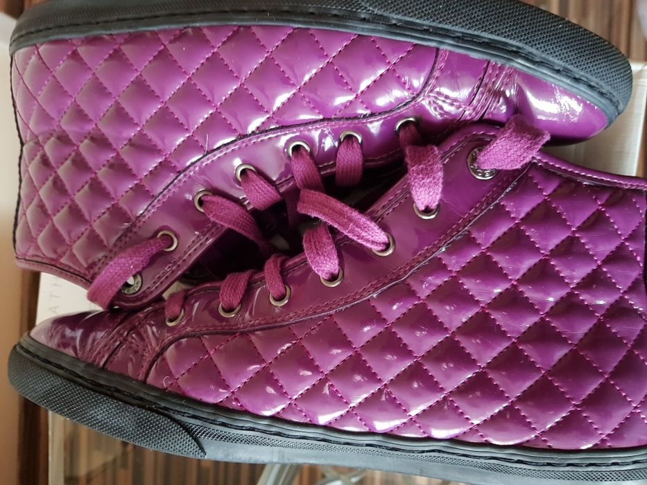 Sneakersy GEOX purpurowe lakierowane pikowane