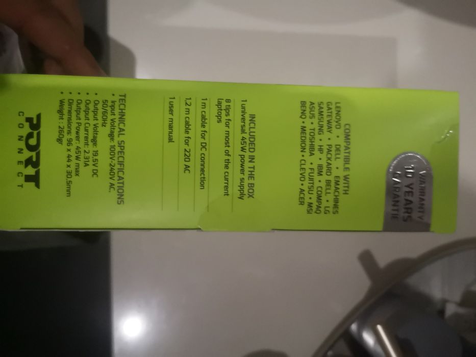 Carregador portátil novo com fatura e garantia