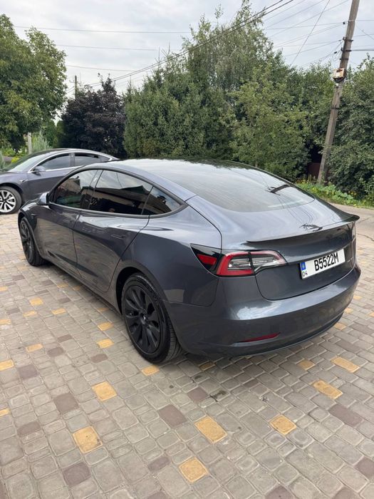 Tesla Model 3 2020