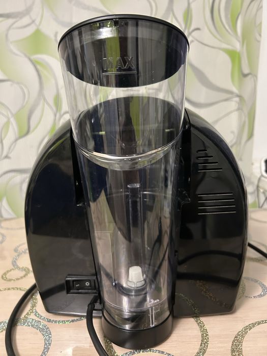 Кофемашина BRAUN капсульная.