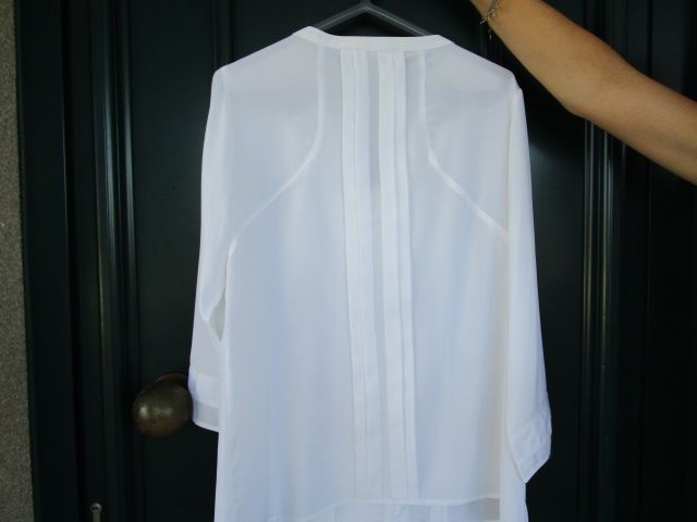 Blusa branca com nervuras, NOVA