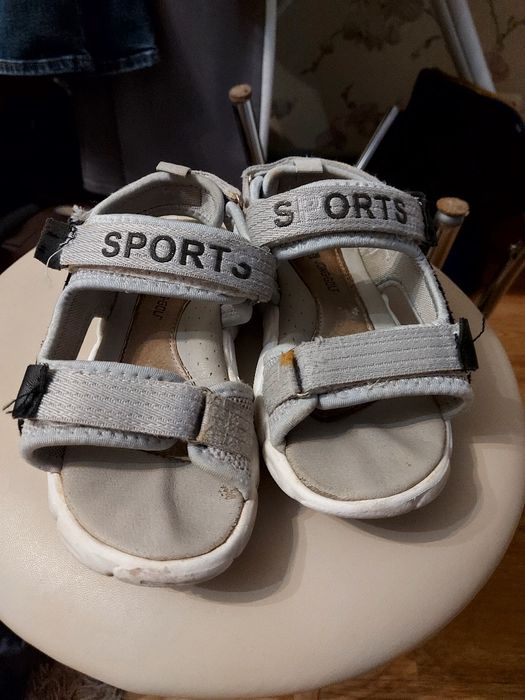 Продам босоножки для хлопчика