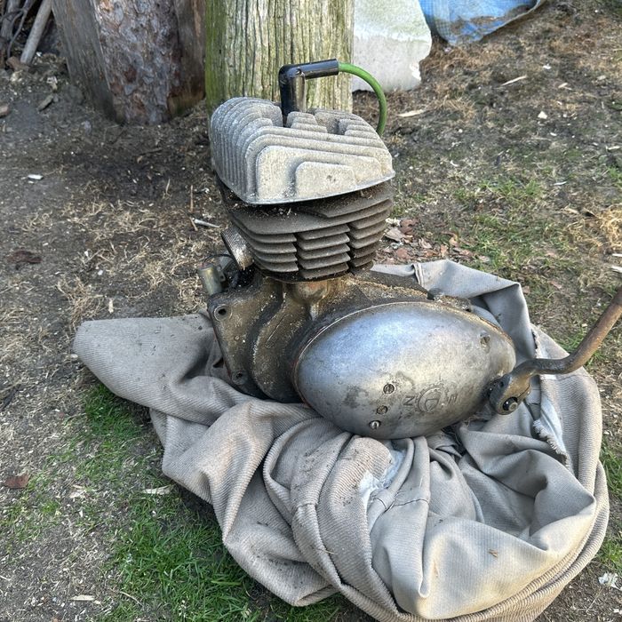 Sprzedam silnik od wsk 125